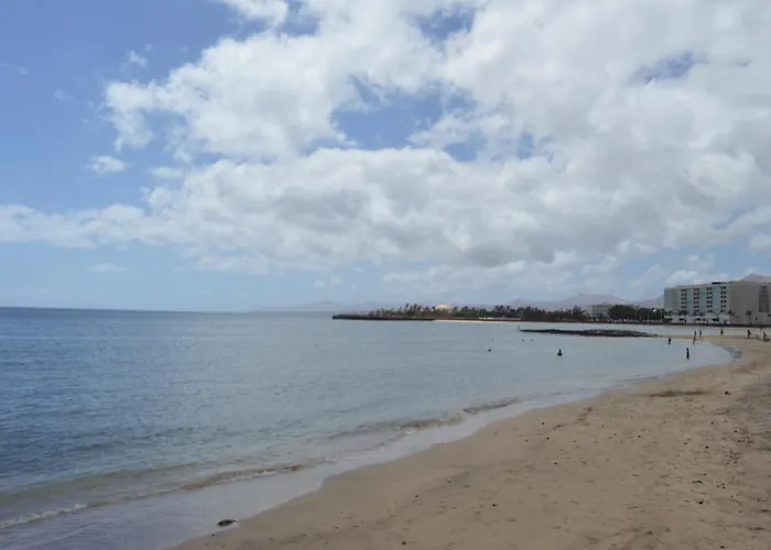 شقة Bright, Modern In The Heart Of *