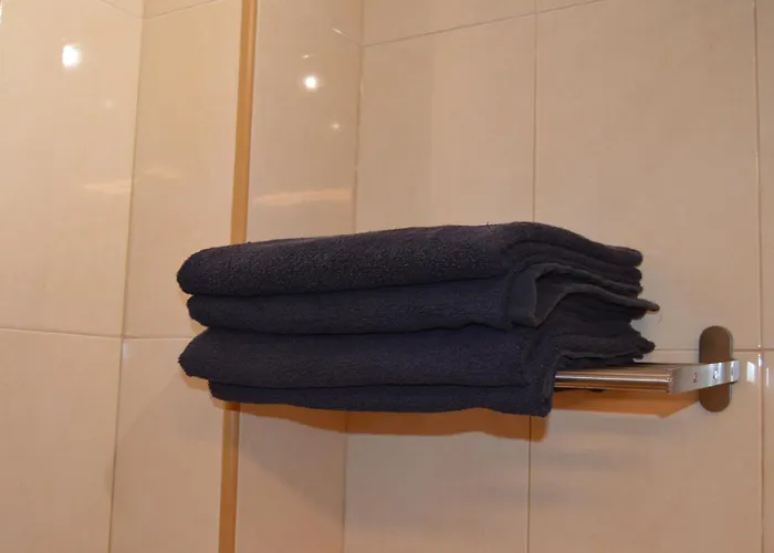 Bright, Modern In The Heart Of شقة *